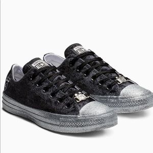 Converse CTAS OX Miley Cyrus Edition Sneakers NWT